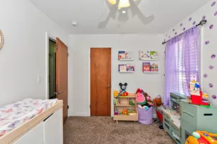 8714 W Hayes Ave, West Allis, WI 53227 - Photo 15