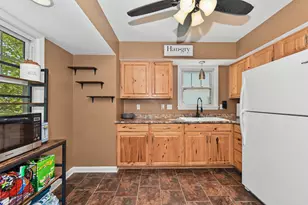 8714 W Hayes Ave, West Allis, WI 53227 - Photo 13