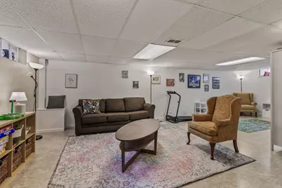 735 N 112th St, Wauwatosa, WI 53226 - Photo 23