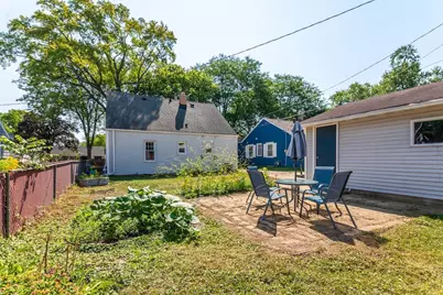 735 N 112th St, Wauwatosa, WI 53226 - Photo 33