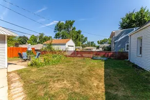 735 N 112th St, Wauwatosa, WI 53226 - Photo 29
