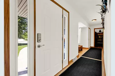 W204S8194  Pasadena Dr, Muskego, WI 53150 - Photo 3