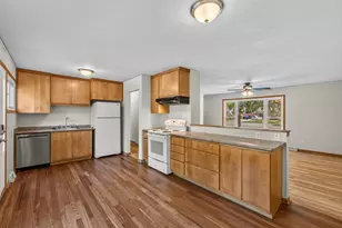 434 Harrison Ave, Waukesha, WI 53186 - Photo 3