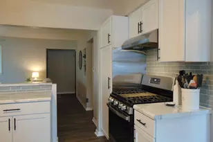 2630 S 94th St, West Allis, WI 53227 - Photo 7