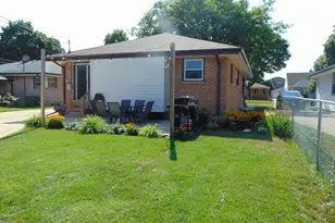 2630 S 94th St, West Allis, WI 53227 - Photo 31