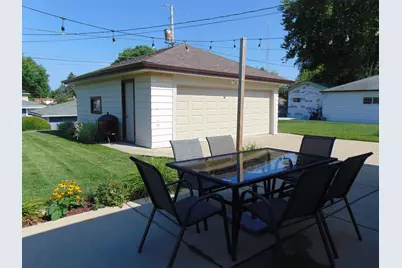 2630 S 94th St, West Allis, WI 53227 - Photo 37