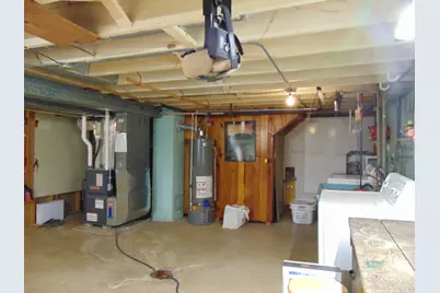 2630 S 94th St, West Allis, WI 53227 - Photo 29
