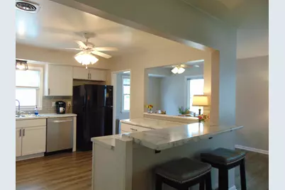 2630 S 94th St, West Allis, WI 53227 - Photo 5