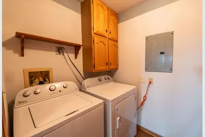 715  Canterberry Ct #212, West Bend, WI 53090 - Photo 23
