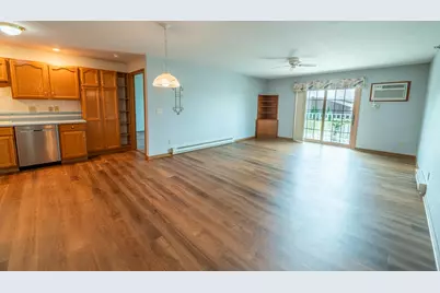 715  Canterberry Ct #212, West Bend, WI 53090 - Photo 5