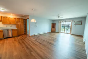 715 Canterberry Ct, West Bend, WI 53090 - Photo 5