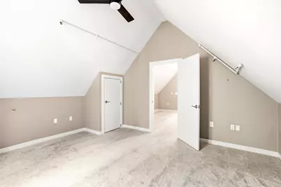 1809 N Commerce St #302, Milwaukee, WI 53212 - Photo 25