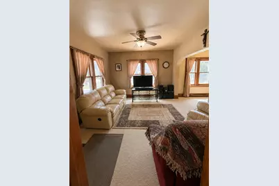 2214 S 16th St, Sheboygan, WI 53081 - Photo 3