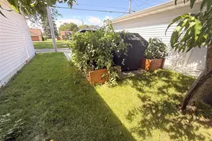 2214 S 16th St, Sheboygan, WI 53081 - Photo 19