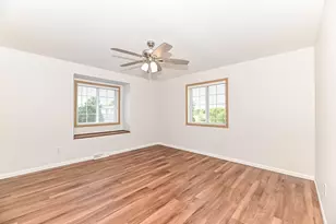 7122 Fieldview Dr, Racine, WI 53406 - Photo 27