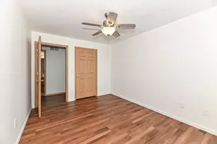 7122 Fieldview Dr, Racine, WI 53406 - Photo 29
