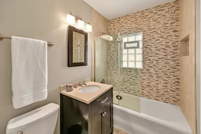 2454  Lefeber Ave, Wauwatosa, WI 53213 - Photo 17