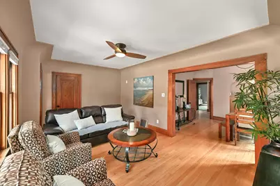 2454  Lefeber Ave, Wauwatosa, WI 53213 - Photo 9