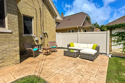 2454  Lefeber Ave, Wauwatosa, WI 53213 - Photo 31