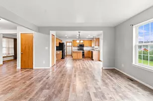 N173W20130 Raymond Rd, Jackson, WI 53037 - Photo 17