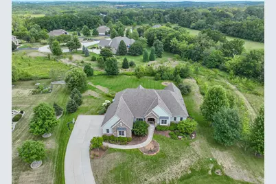 20110  Settlers Hollow Ln, New Berlin, WI 53146 - Photo 1