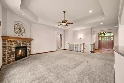20110  Settlers Hollow Ln, New Berlin, WI 53146 - Photo 11