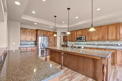 20110  Settlers Hollow Ln, New Berlin, WI 53146 - Photo 15