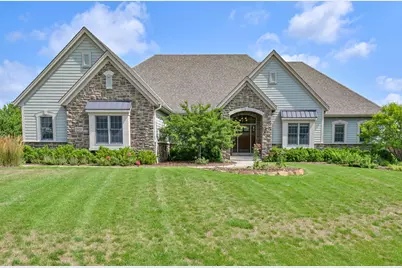 20110  Settlers Hollow Ln, New Berlin, WI 53146 - Photo 3