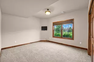 20110 Settler's Hollow Ln, New Berlin, WI 53146 - Photo 45