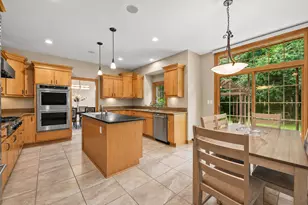 2245 S Foxglove Ct, New Berlin, WI 53151 - Photo 13
