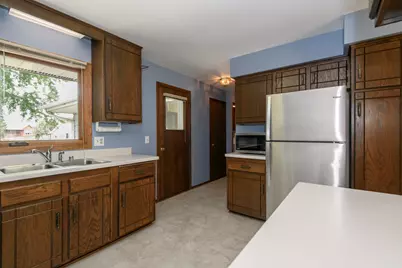 1527 N Holden St, Port Washington, WI 53074 - Photo 25