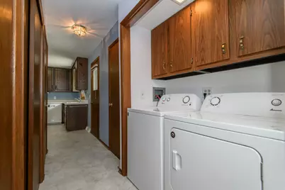 1527 N Holden St, Port Washington, WI 53074 - Photo 27