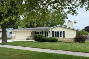 1527 N Holden St, Port Washington, WI 53074 - Photo 49