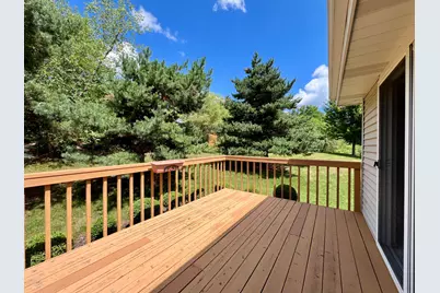 W141N9757  Knollcrest Cir, Germantown, WI 53022 - Photo 33
