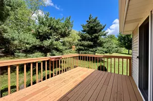 W141N9757 Knollcrest Cir, Germantown, WI 53022 - Photo 33