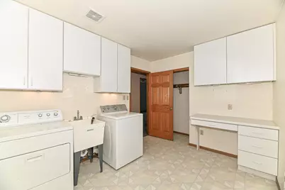 4153 W Granada St, Greenfield, WI 53221 - Photo 25