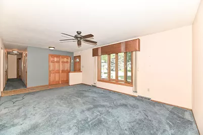 4153 W Granada St, Greenfield, WI 53221 - Photo 7