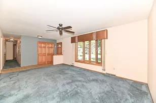 4153 W Granada St, Greenfield, WI 53221 - Photo 7