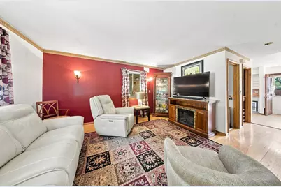 9901 W Beloit Rd, Milwaukee, WI 53227 - Photo 5