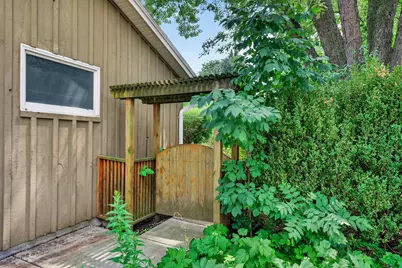 1711 W Clayton Crest Ave, Milwaukee, WI 53221 - Photo 31
