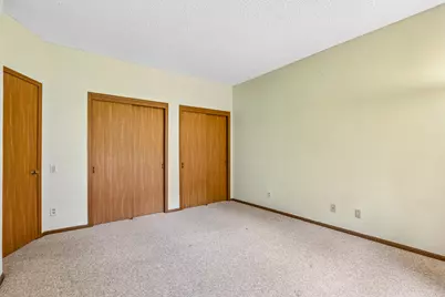 8108 S Forest Hills Cir, Franklin, WI 53132 - Photo 13