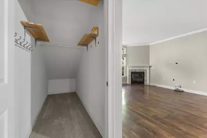 962  Bedford Ct #101, Racine, WI 53406 - Photo 5