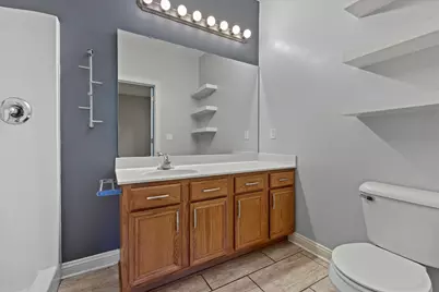 962  Bedford Ct #101, Racine, WI 53406 - Photo 13