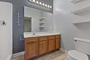 962 Bedford Ct, Racine, WI 53406 - Photo 13