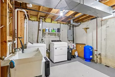 3508  Debby Ln, Racine, WI 53126 - Photo 41