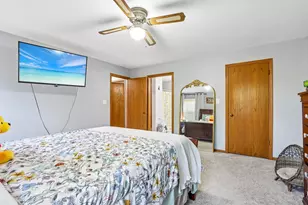 3508 Debby Ln, Racine, WI 53126 - Photo 5
