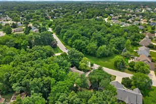 3450 S Sandalwood Dr, New Berlin, WI 53151 - Photo 39