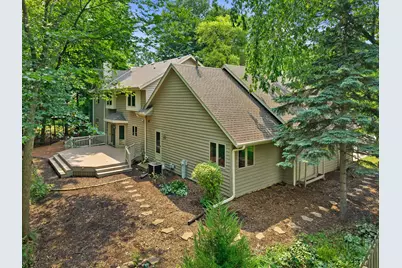 3450 S Sandalwood Dr, New Berlin, WI 53151 - Photo 41