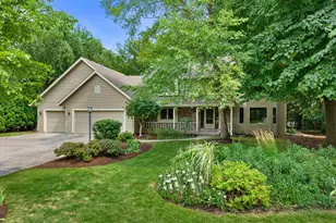 3450 S Sandalwood Dr, New Berlin, WI 53151 - Photo 3