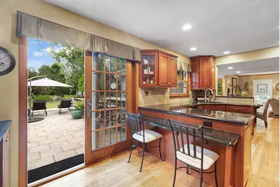 9516 N Apple Blossom Ln, Bayside, WI 53217 - Photo 13